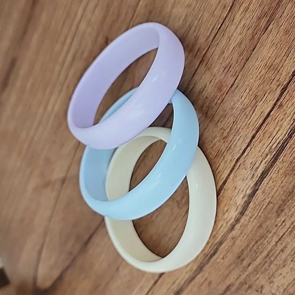 Fashion jewelry bracelets